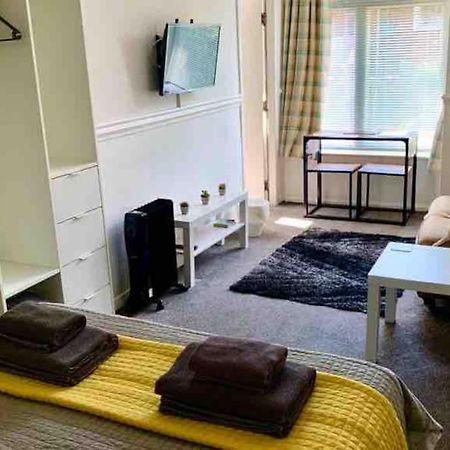 1Studio Avenue House スカーバラ エクステリア 写真