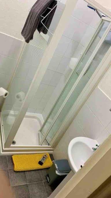 1Studio Avenue House スカーバラ エクステリア 写真